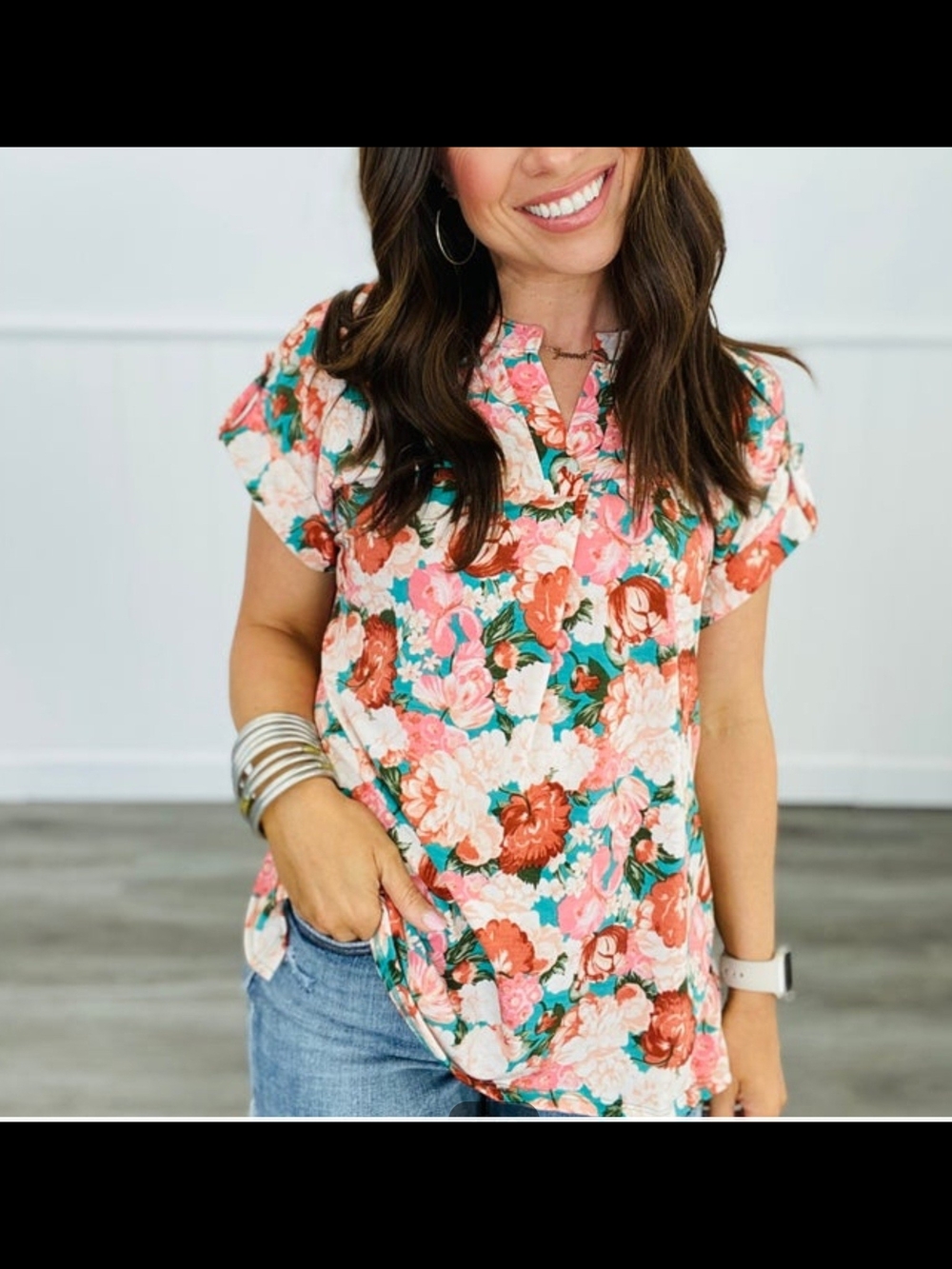New Dear Scarlett Elegant Emerald Floral V Neck Lizzy Top Size Large